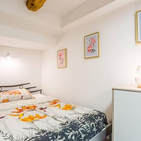 Apartma N'Poznam Tobacna Ljubljana Eksteriør bilde