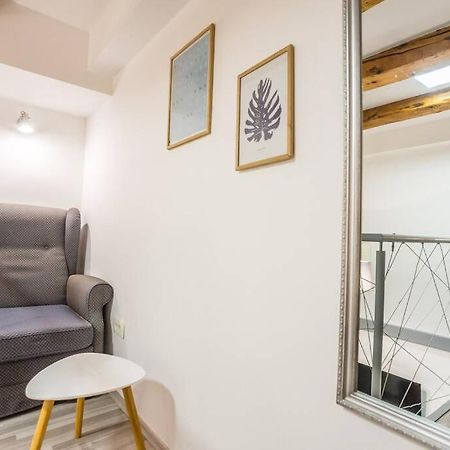 Apartma N'Poznam Tobacna Ljubljana Eksteriør bilde