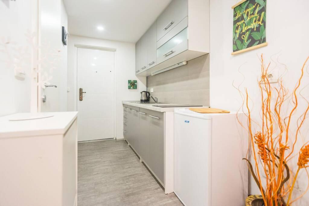 Apartma N'Poznam Tobacna Ljubljana Eksteriør bilde